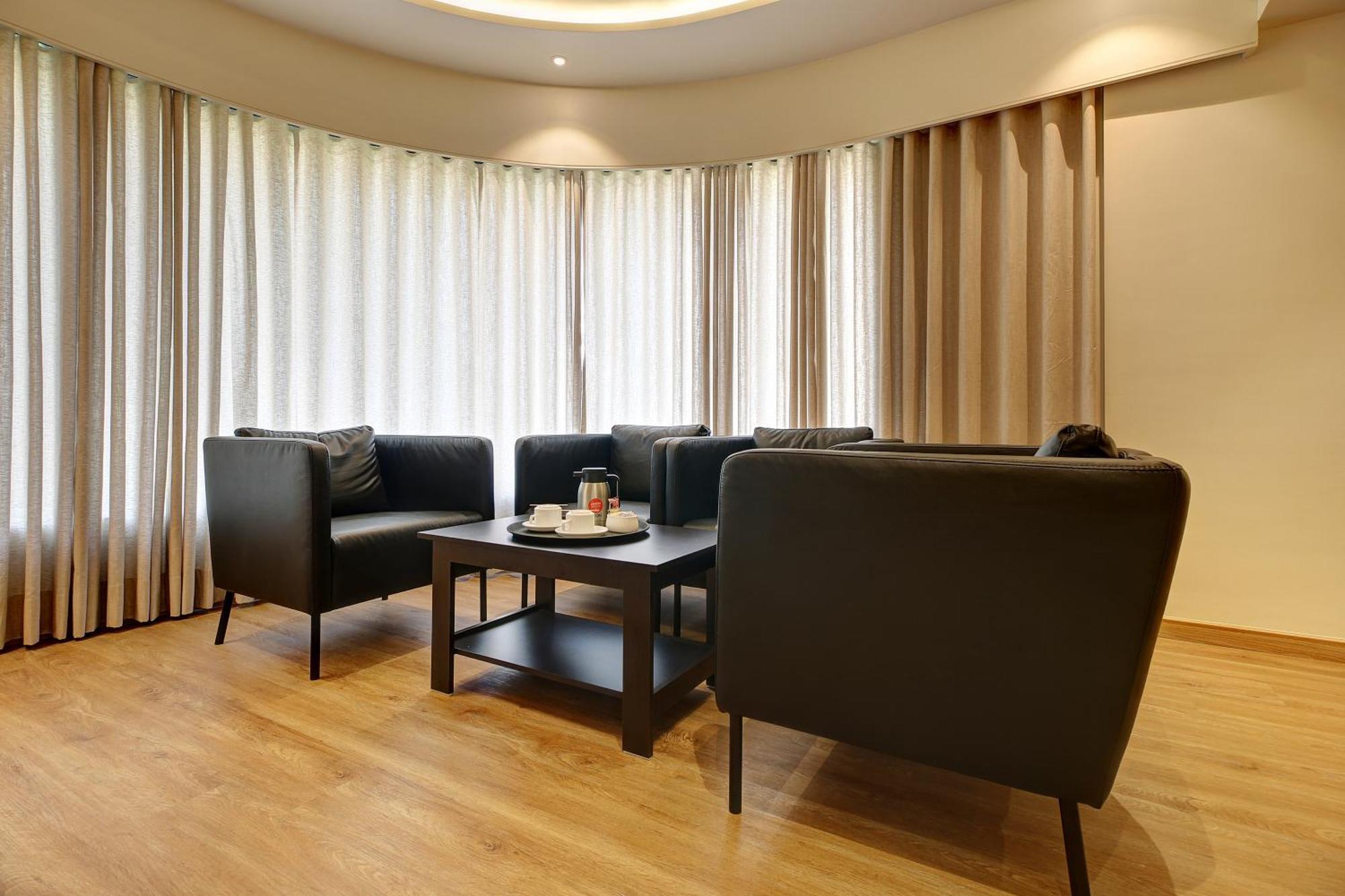 Hotel Mumbai House Ghansoli, Navi Mumbai Extérieur photo