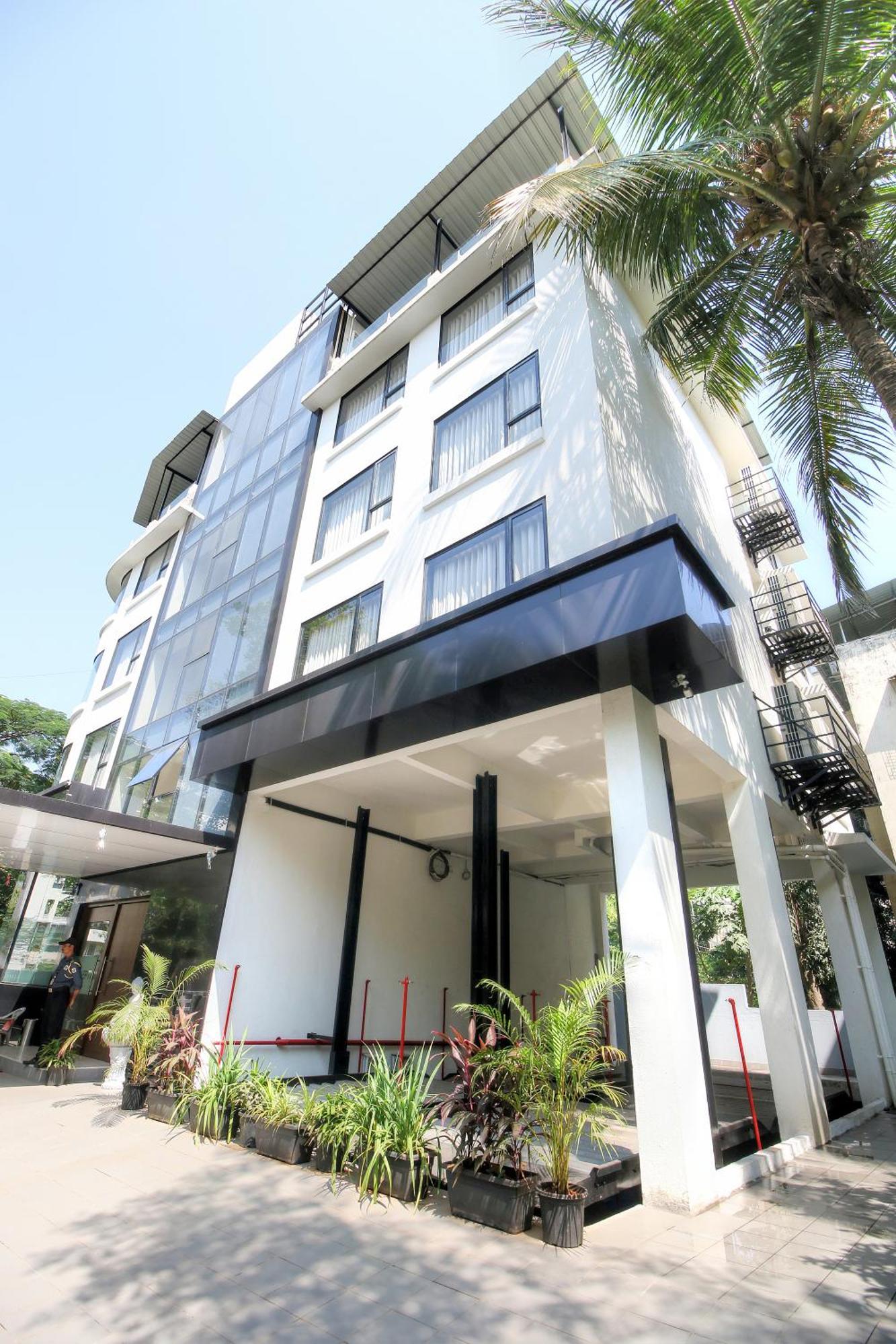 Hotel Mumbai House Ghansoli, Navi Mumbai Extérieur photo